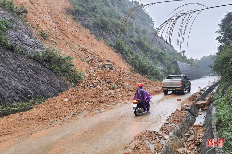 Hạ tầng giao thông yếu kém, nhiều xã ở huyện phía Nam Hà Tĩnh khó đạt chuẩn nông thôn mới