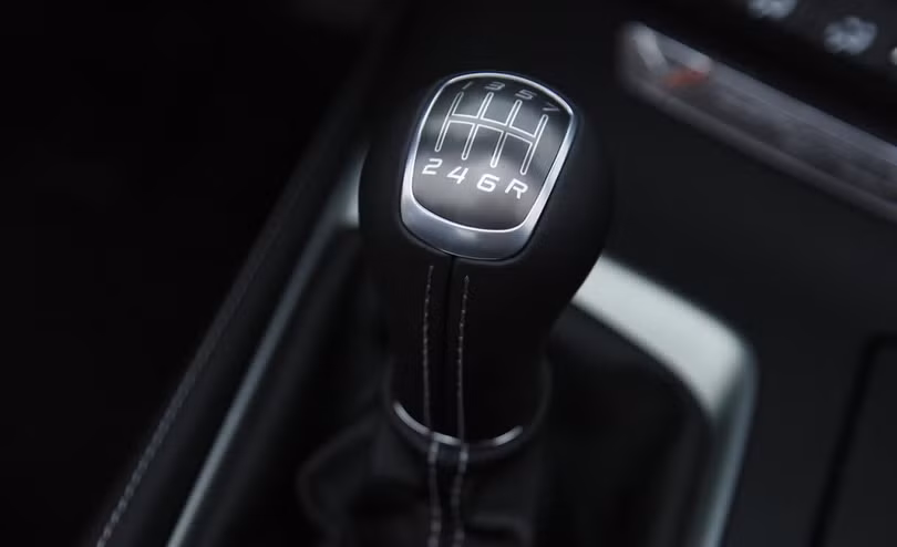 Mẹo giúp lái xe số sàn mượt mà, thuần thục