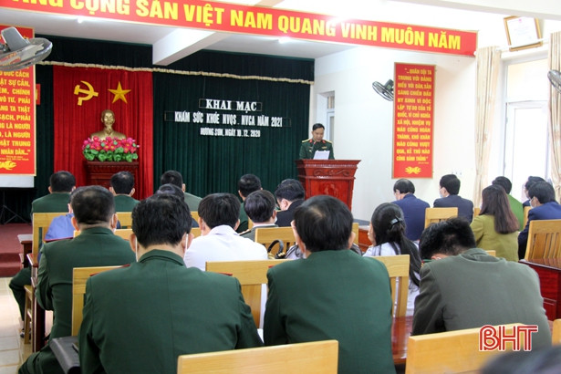 575 thanh niên Hương Sơn tham gia khám tuyển nghĩa vụ quân sự