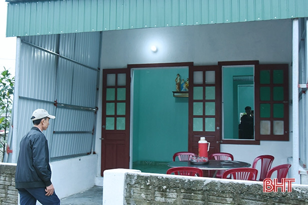 Bàn giao nhà nhân ái và trao tặng xe đạp cho người dân, học sinh xã Nam Phúc Thăng