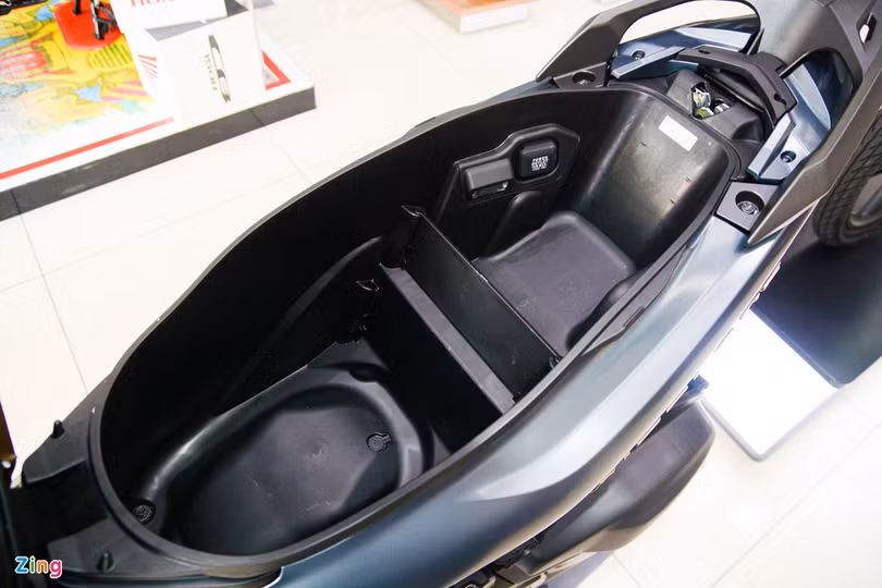 Chi tiết Honda Air Blade phiên bản mới tại đại lý