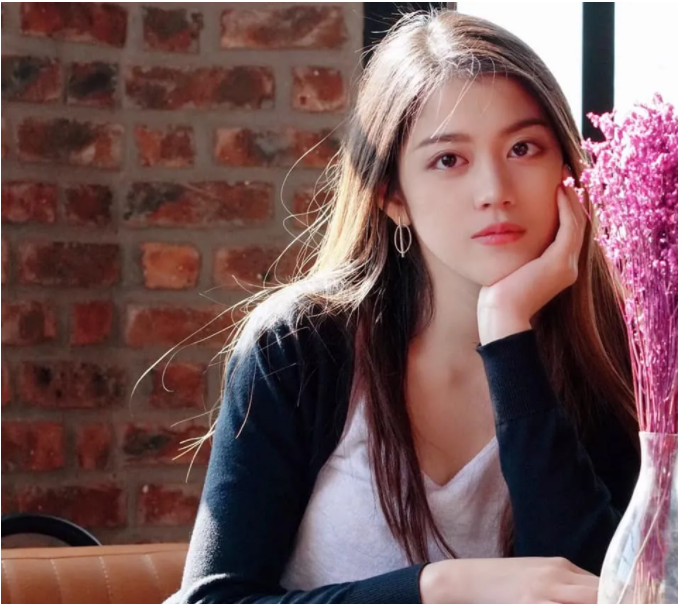 Người đẹp 24 tuổi đăng quang Hoa hậu Lào 2020