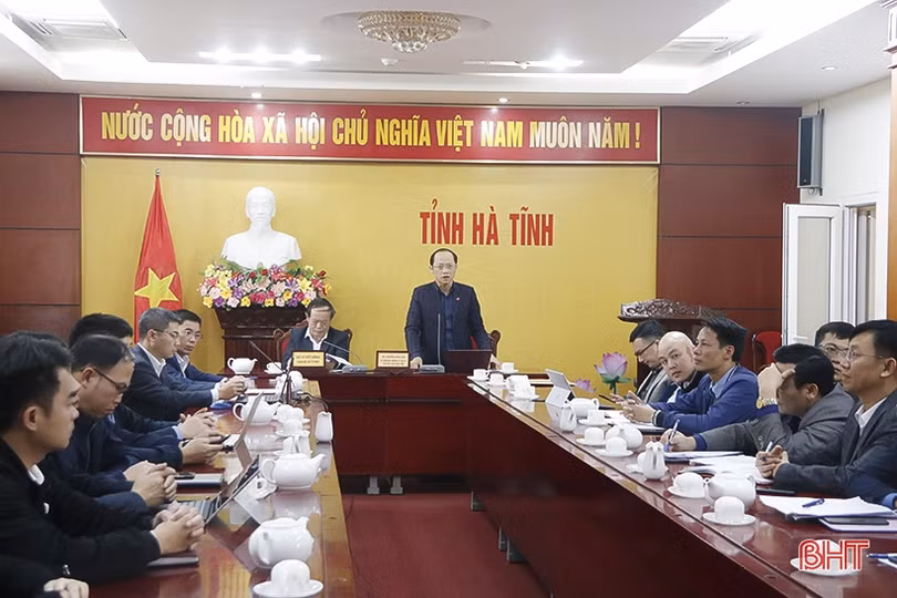 Chuyển làm việc từ xử lý văn bản, hồ sơ trên giấy sang môi trường điện tử ở Hà Tĩnh