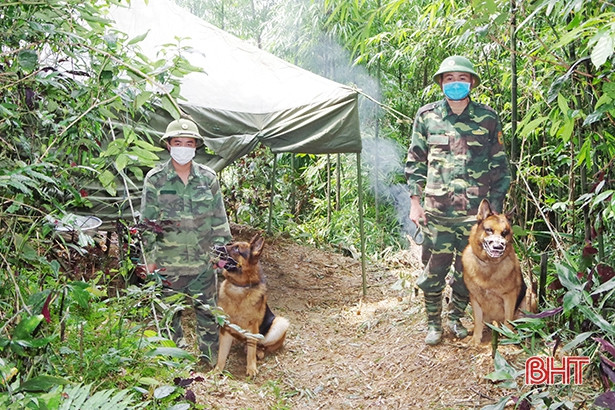 Chốt chặn đường mòn, lối mở, không để vượt biên trái phép vào Hà Tĩnh