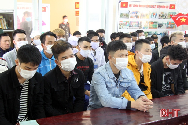 575 thanh niên Hương Sơn tham gia khám tuyển nghĩa vụ quân sự