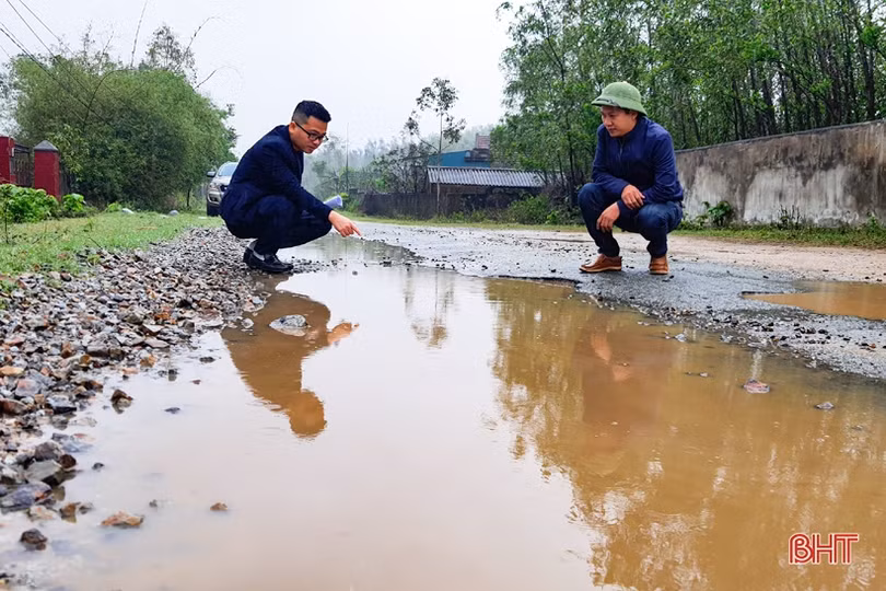 Hạ tầng giao thông yếu kém, nhiều xã ở huyện phía Nam Hà Tĩnh khó đạt chuẩn nông thôn mới