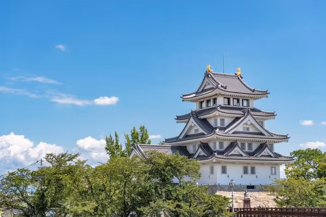 Kỳ lạ lâu đài nguy nga vững chắc nhưng chỉ được xây dựng trong ... một đêm