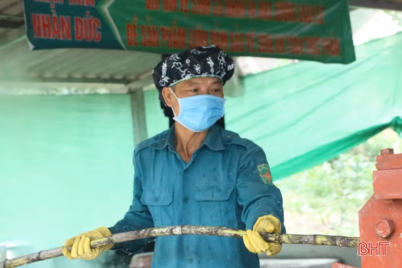 Cận cảnh quy trình làm mật mía ở làng nghề nổi tiếng Hà Tĩnh