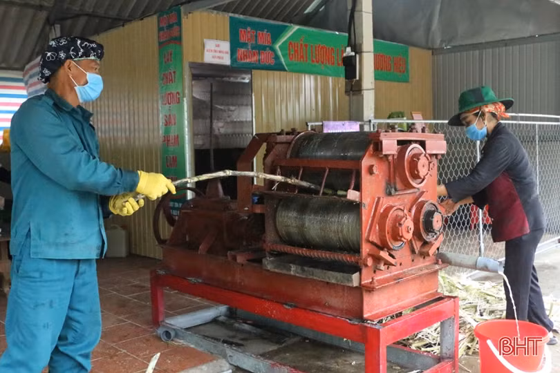 Cận cảnh quy trình làm mật mía ở làng nghề nổi tiếng Hà Tĩnh