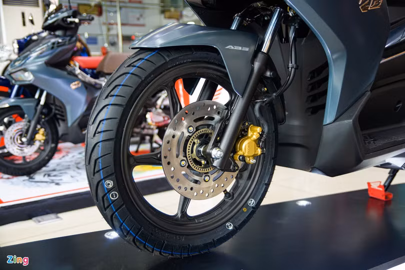 Chi tiết Honda Air Blade phiên bản mới tại đại lý