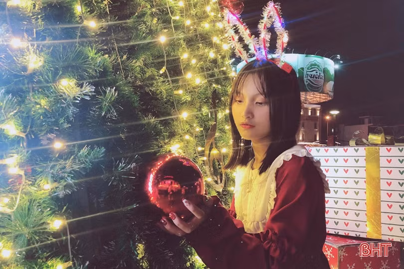 TP Hà Tĩnh ngập tràn sắc màu Giáng sinh