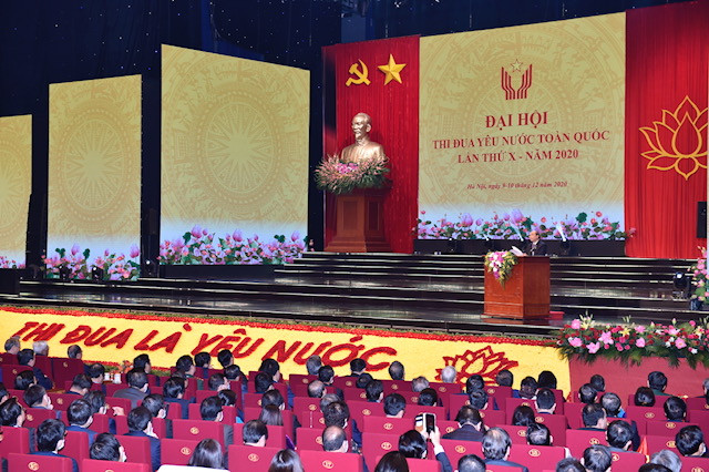 Thủ tướng Nguyễn Xuân Phúc phát động phong trào thi đua trong cả nước giai đoạn mới. Ảnh: VGP/Nhật Bắc Thủ tướng nhấn mạnh 5 nội dung thi đua trong giai đoạn mới