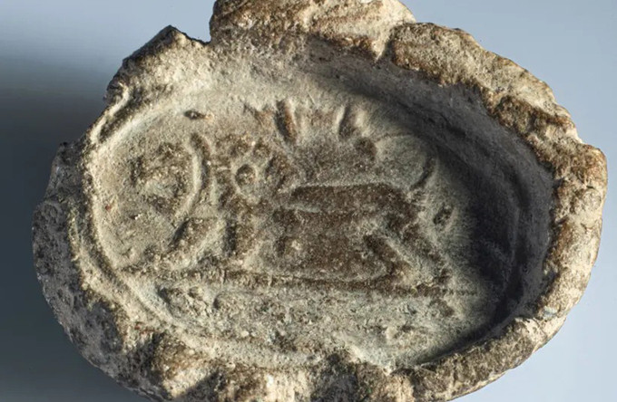 Con dấu hoàng gia 2.700 năm tuổi