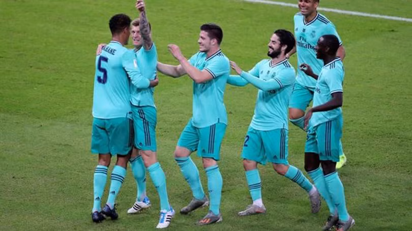 Thắng dễ Valencia, Real vào chung kết Siêu cúp Tây Ban Nha