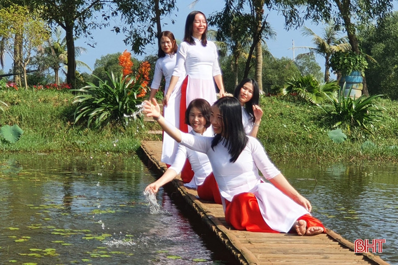 Đồng Nôi “hút” khách trong tuần đầu năm 2020