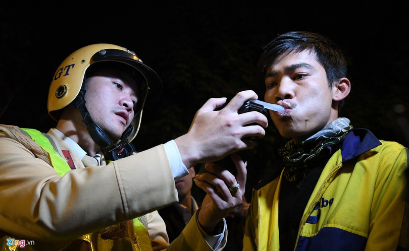 Dịch vụ đưa tài xế say và xe về nhà có khả thi ở Việt Nam?