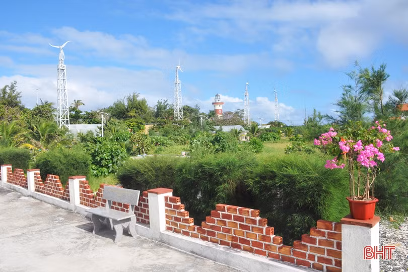 Sơn Ca - hòn ngọc xanh của Trường Sa