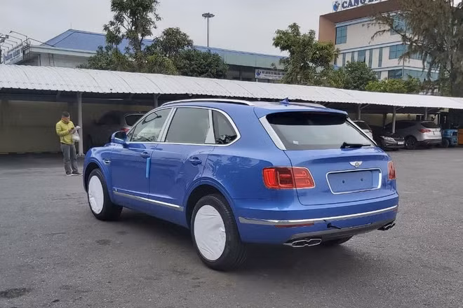 Bentley Bentayga ồ ạt về nước với số lượng lớn cho đại gia Việt chơi Tết