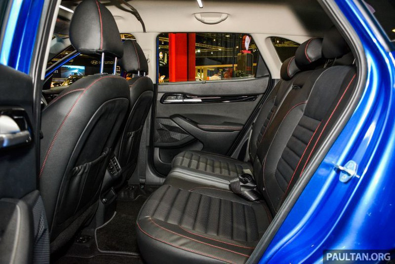 Cận cảnh Kia Seltos vừa trình làng