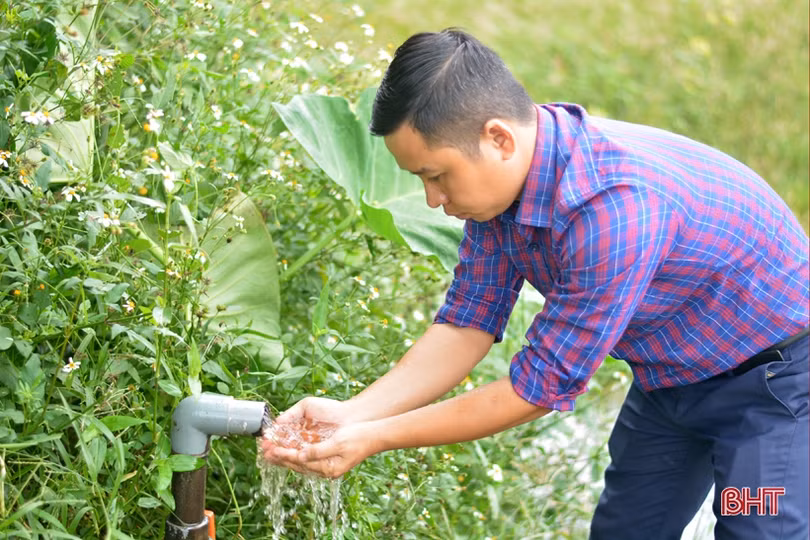 Chàng kỹ sư và anh nông dân trẻ Hà Tĩnh bắt tay xử lý nước thải chăn nuôi