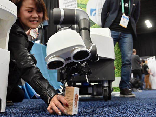 Loạt sản phẩm kỳ lạ tại CES 2020 ảnh 11 Loạt sản phẩm kỳ lạ tại CES 2020