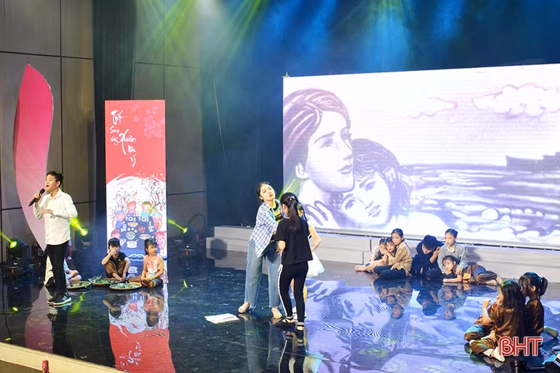 Gala “HTTV - Kết nối Vòng tay nhân ái” huy động hơn 500 triệu đồng giúp đỡ các hoàn cảnh khó khăn