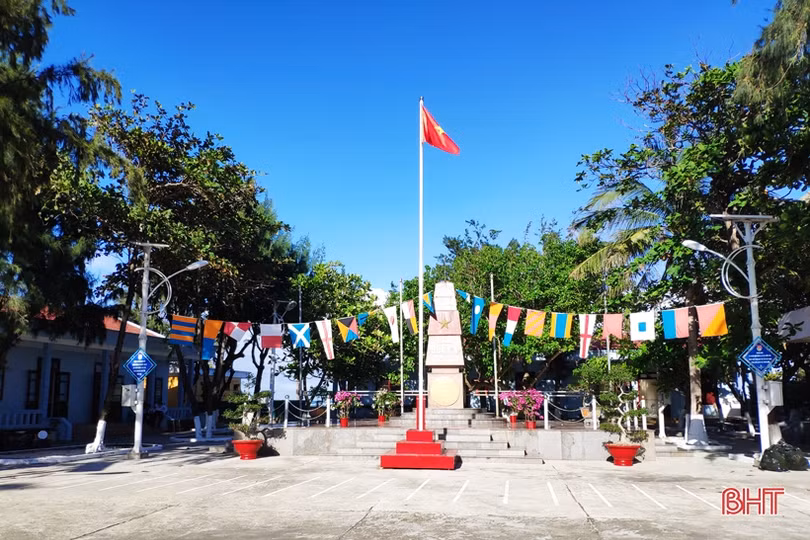 Sơn Ca - hòn ngọc xanh của Trường Sa