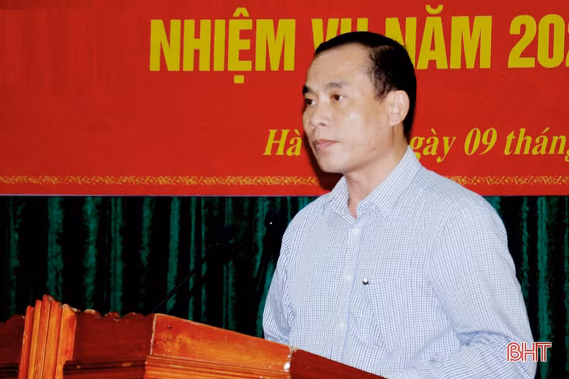 Tăng cường bảo vệ nền tảng tư tưởng của Đảng, phản bác các quan điểm sai trái, thù địch