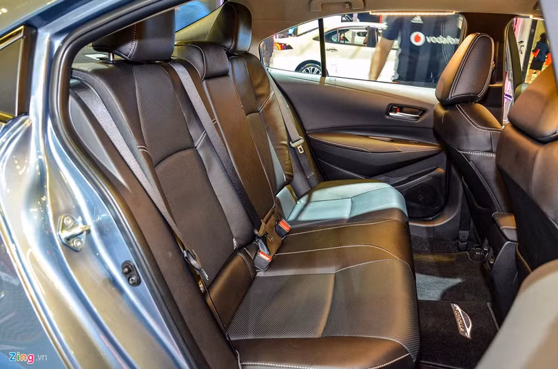 Chi tiết Toyota Corolla Altis 2020 - nhiều nâng cấp, chờ ngày về Việt Nam