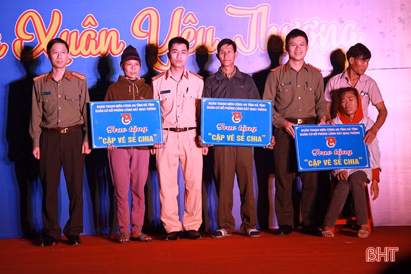 Ấm áp chương trình “Mùa xuân yêu thương” với bệnh nhân nghèo Hà Tĩnh