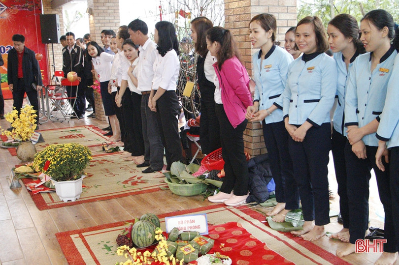 Thi gói bánh chưng ngày tết