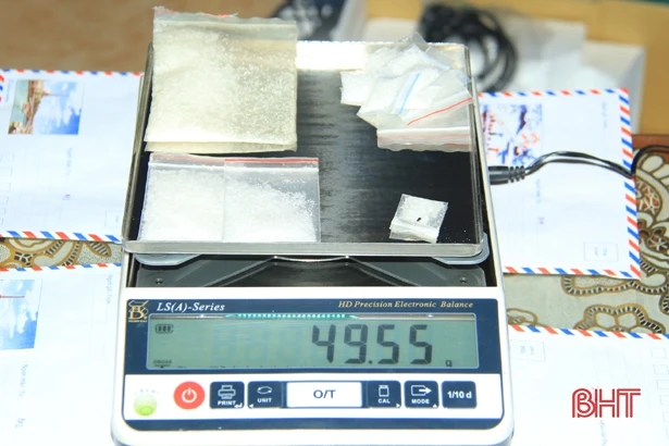 Công an Nghi Xuân bắt quả tang đối tượng bán ma túy đá