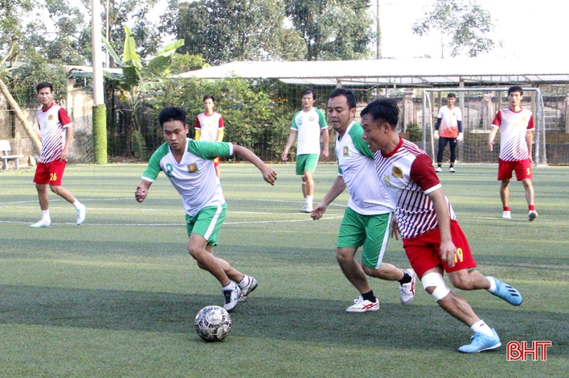 Giải bóng đá Công an huyện Thạch Hà quyên góp gần 120 triệu đồng