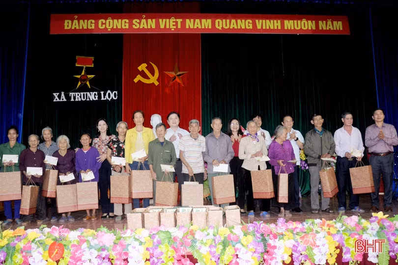 Chủ nhiệm Ủy ban KHCN&MT của Quốc hội chúc Tết tại Can Lộc