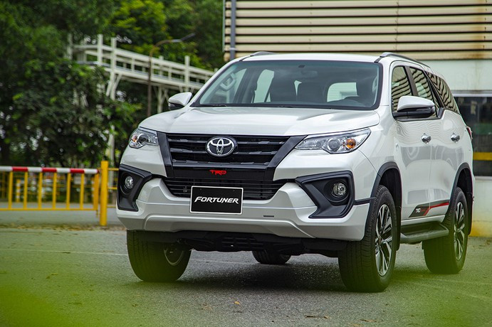 toyota bùng nổ khuyến mại cuối năm hình 2 Toyota bùng nổ khuyến mại cuối năm