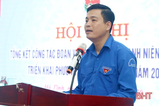 “Tuổi trẻ Khối CCQ&DN Hà Tĩnh tự hào tiến bước dưới cờ Đảng”
