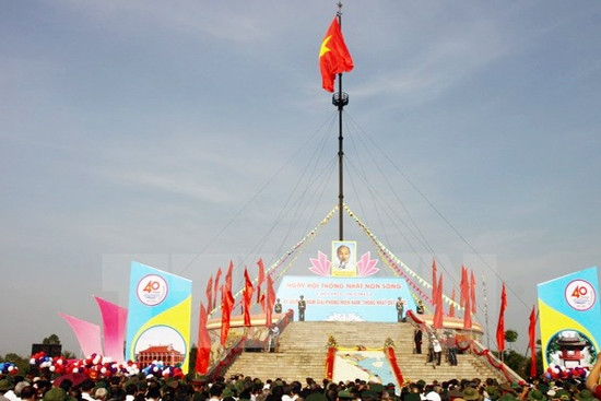 Thiêng liêng Lễ thượng cờ "Thống nhất non sông" ảnh 1