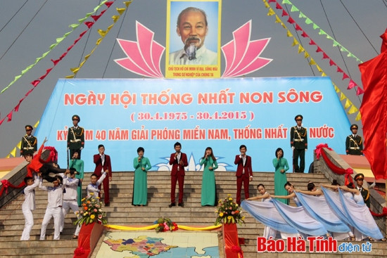 Thiêng liêng Lễ thượng cờ "Thống nhất non sông" ảnh 4