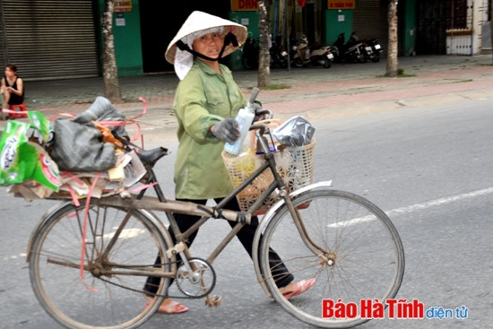 Những người không nghỉ lễ ảnh 4