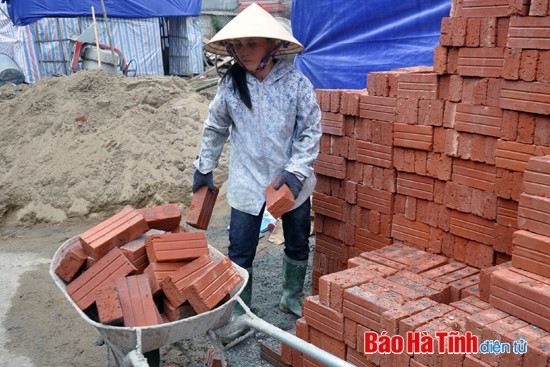 Những người không nghỉ lễ ảnh 5