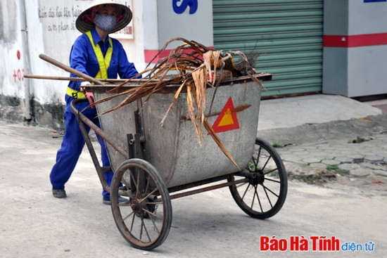 Những người không nghỉ lễ ảnh 2