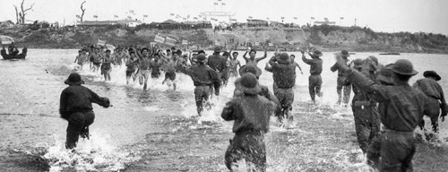 Thoát khỏi ngục tù (sông Thạch Hãn, Quảng Trị, 1973).