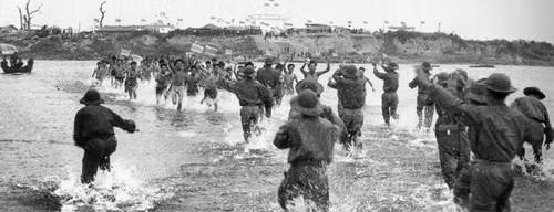 Thoát khỏi ngục tù (sông Thạch Hãn, Quảng Trị, 1973).