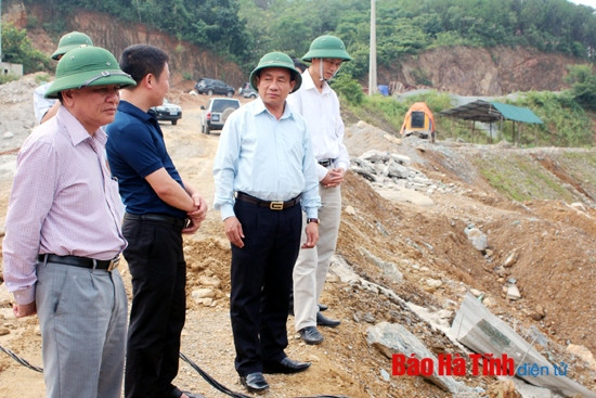 Vận hành đập dâng Lạc Tiến, kênh dẫn, tuynel trước ngày 10/5 ảnh 2