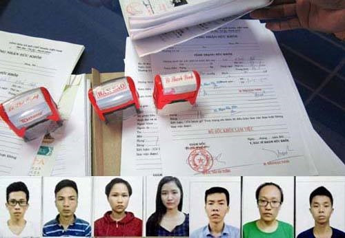 Phá 2 đường dây chuyên làm giấy tờ giả, bắt 7 đối tượng ảnh 1