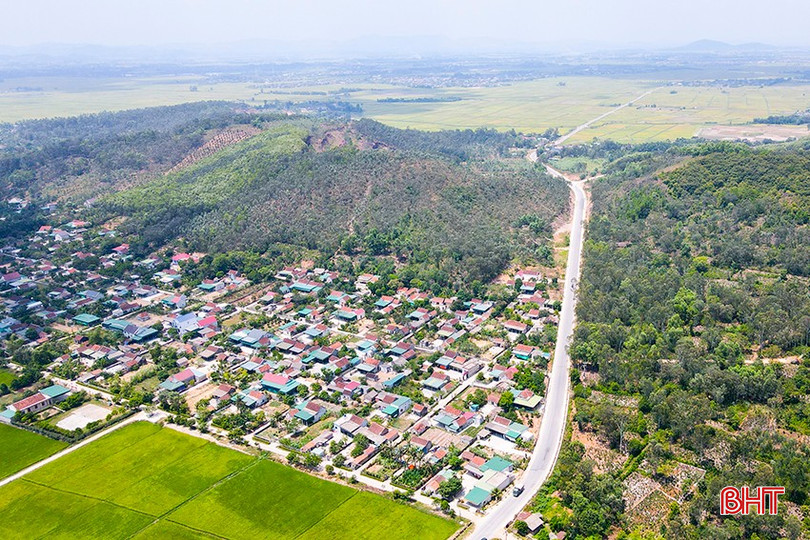 Truông Gió (Hồng Lộc) nơi diễn ra nhiều cuộc tập hợp lực lượng nông dân vùng Hạ Can Lộc kéo lên huyện lỵ biểu tình đấu tranh những năm 1930 -1931. a9.jpg