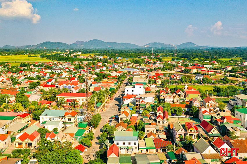 Thị trấn Phố Châu - Trung tâm huyện lỵ Hương Sơn hôm nay. Ảnh: Ánh Dương. a8.jpg
