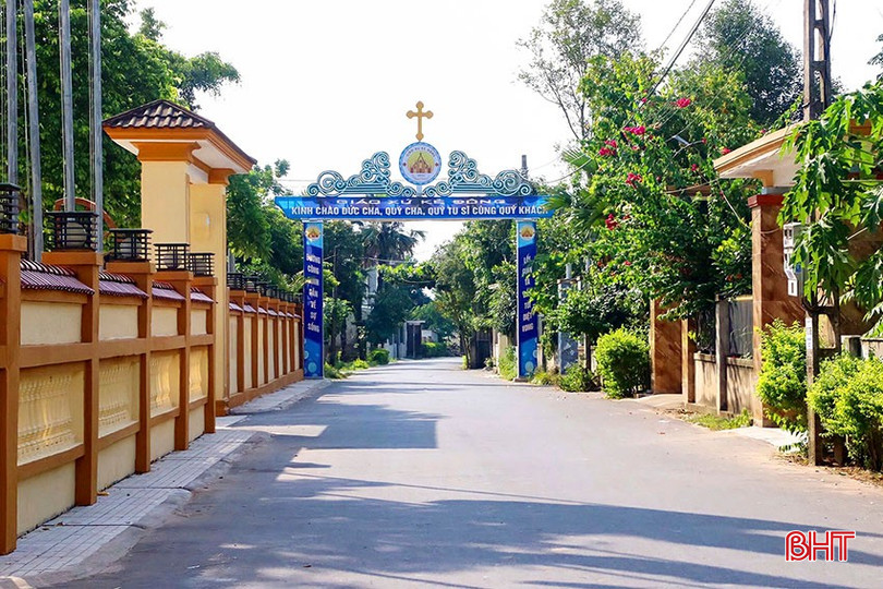 Nhờ nỗ lực chung tay xây dựng, nhiều xứ đạo Hà Tĩnh ngày càng khang trang, no ấm. Trong ảnh: Một góc nông thôn mới xứ đạo thôn Tân Đông (xã Nam Điền, Thạch Hà). bqbht_br_127d6102527t26813l0.jpg