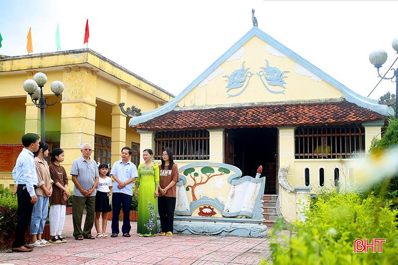 Đình làng Tứ Mỹ (xã Sơn Châu), nơi lưu giữ ký ức về những ngày đấu tranh cách mạng sôi nổi của Nhân dân Hương Sơn những ngày Đảng mới ra đời. a6.jpg