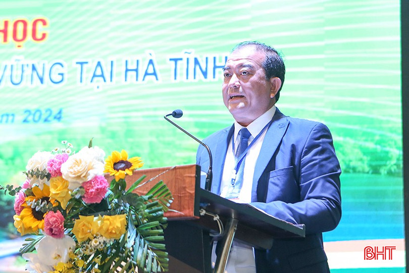 Chủ tịch Hiệp hội Du lịch Hà Tĩnh Trần Quốc Lâm bế mạc hội thảo. bqbht_br_a9.jpg